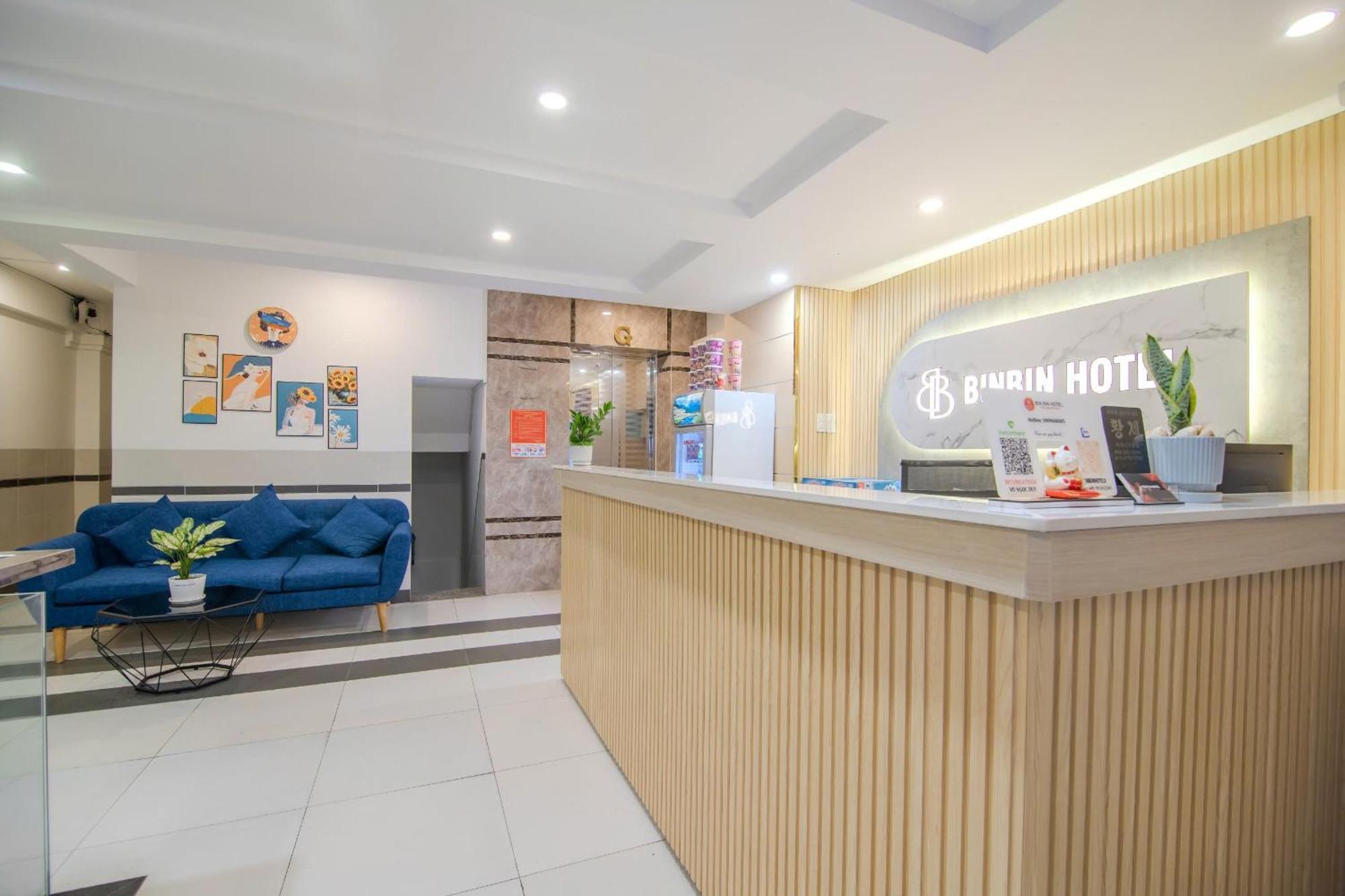 Bin Bin Hotel 5 - Near Lotte Mart D7 Хошимин Экстерьер фото